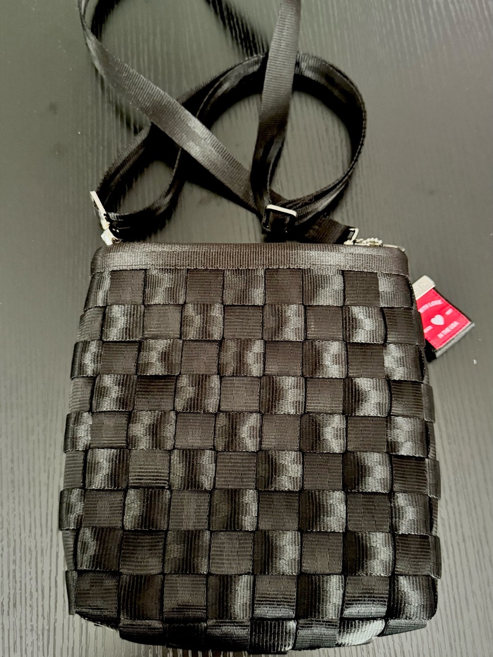 Harveys Seatbelt Mini Madison Crossbody
